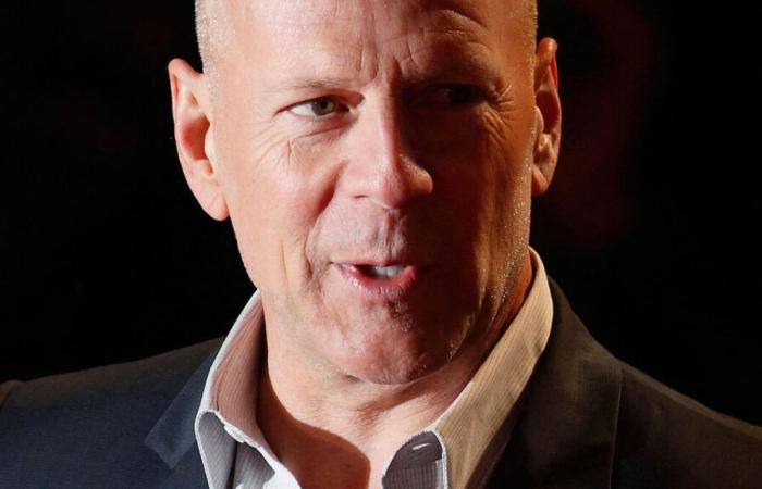 Le figlie di Bruce Willis pubblicano una rara foto del padre, che soffre di demenza frontotemporale