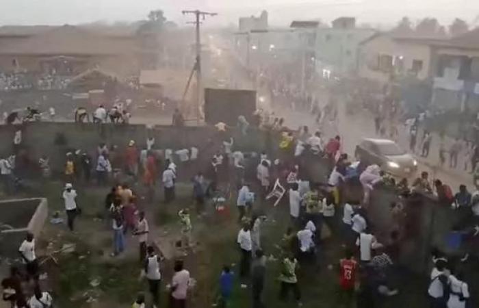 In Guinea una partita di calcio si trasforma in una carneficina