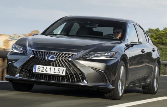 Più di 1.800 Lexus richiamate in Francia