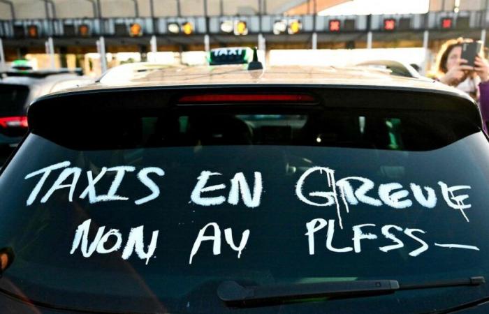 Blocchi, operazioni di lumache… perché i taxi manifestano ovunque in Francia