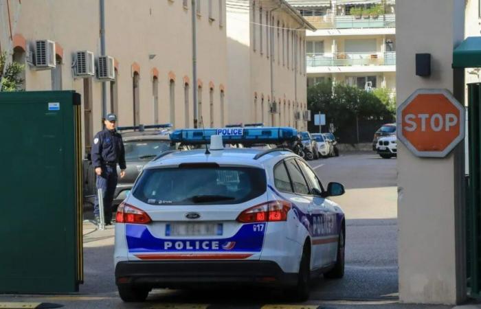 Una decina di persone detenute nel Centro di detenzione amministrativa di Nizza si mettono in mostra