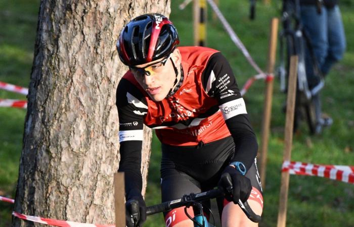 Ciclocross: William Millat davanti al fratello Adrien sulle alture di Le Creusot