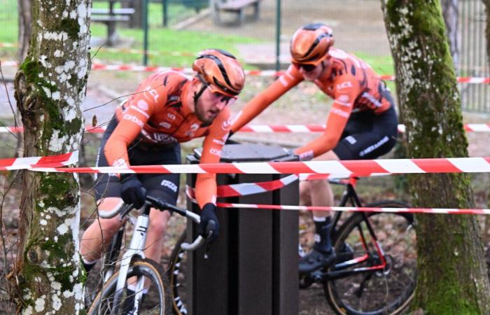 Ciclocross: William Millat davanti al fratello Adrien sulle alture di Le Creusot