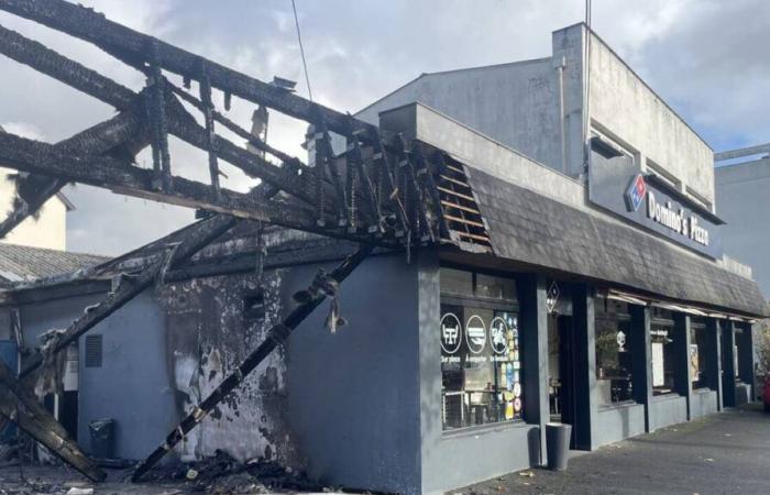 Dodici scooter e la tenda di una pizzeria distrutti in un incendio a Caen