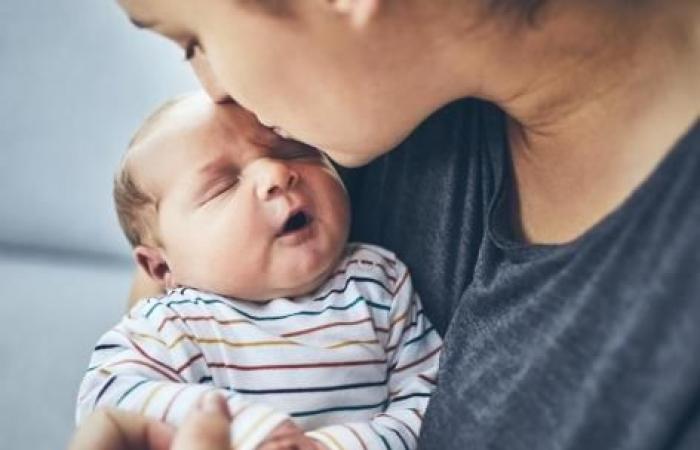 Ecco perché non dovresti baciare i bambini