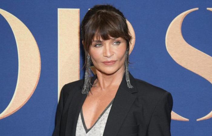 nel video, Helena Christensen si tuffa in un lago ghiacciato