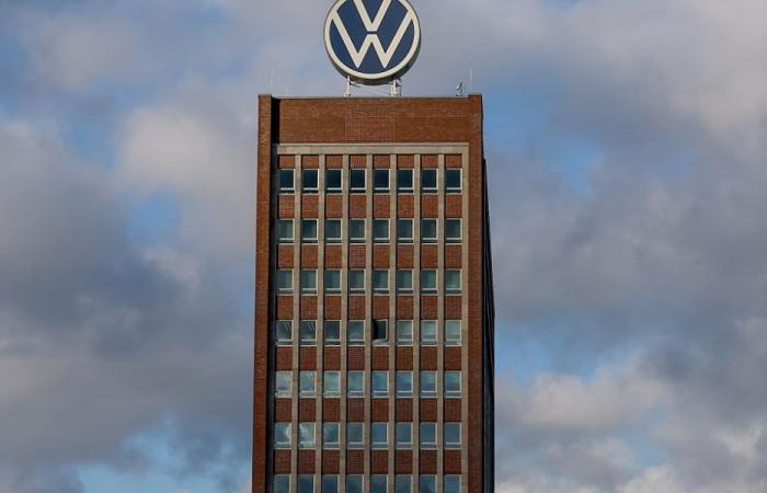 I lavoratori della Volkswagen in sciopero per salvare le loro fabbriche