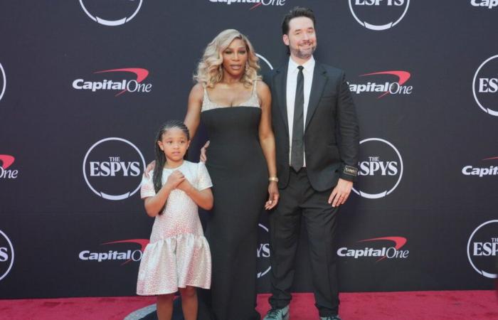 Oltre a un impero da 250 milioni di dollari, il marito di Serena Williams, Alexis Ohanian, si impegna a dare potere alle figlie nelle aree chiave che padroneggia