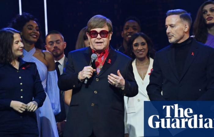 Elton John rivela di non essere in grado di guardare il suo musical dopo aver perso la vista | Elton John