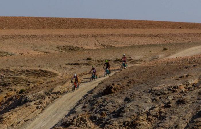 Dominio dei trailer e dei motociclisti marocchini