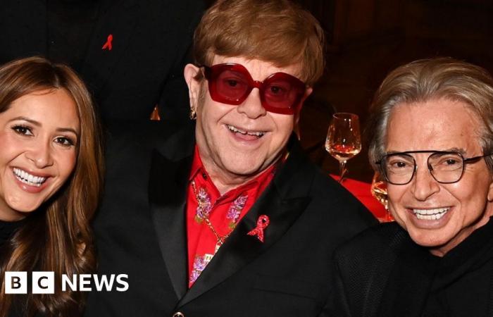 Elton John può ‘ascoltare’ solo il suo musical Il diavolo veste Prada dopo aver perso la vista