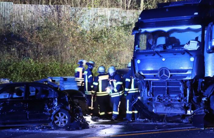 RTL Infos – Orrore in Germania: un camionista provoca un grave incidente in autostrada