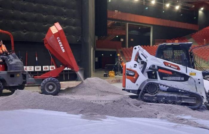 FOTO – Digione: lo Zénith si trasforma in una gigantesca sala da bowling