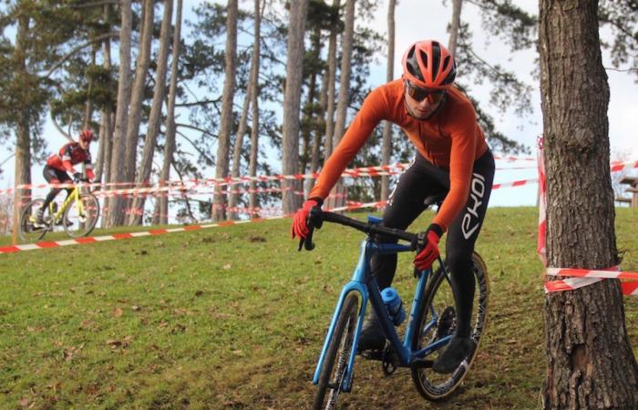 Ciclocross: William Millat davanti al fratello Adrien sulle alture di Le Creusot