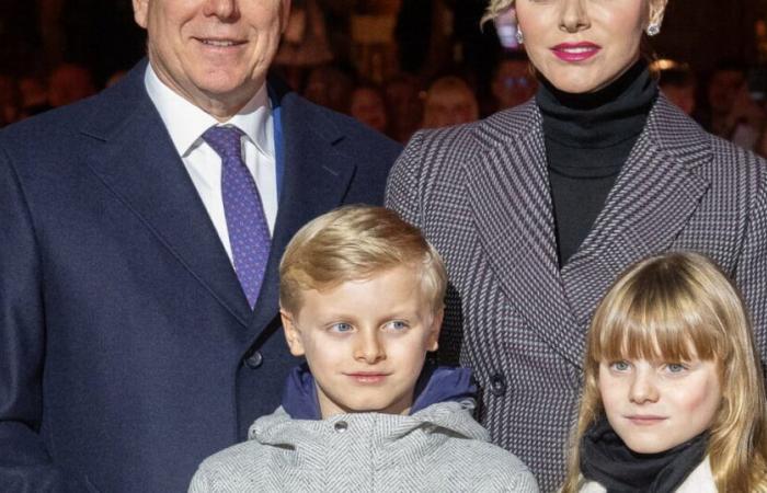 È arrivato il biglietto d'auguri di Charlene e Alberto di Monaco: Gabriella e sua mamma seguono lo stesso trend!