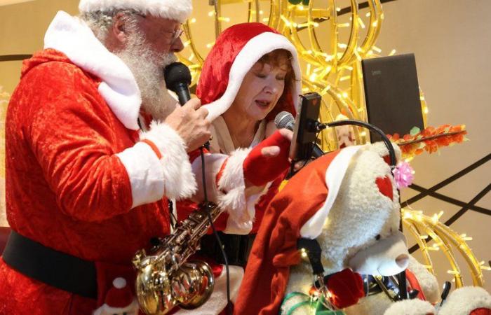 Il famoso Babbo Natale Brunoël della Lozère attira le telecamere