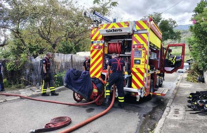 Una donna di 77 anni muore in un incendio in una casa a La Possession