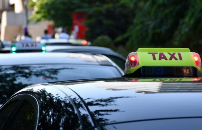 Lione bloccata dai taxi questo lunedì mattina: punti da evitare