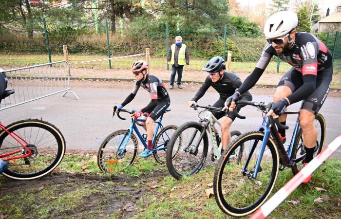 Ciclocross: William Millat davanti al fratello Adrien sulle alture di Le Creusot