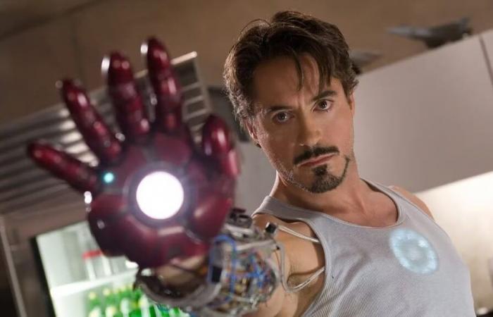 Questo film di supereroi uscito lo stesso anno di Iron Man esplose al botteghino con 600 milioni di dollari, ma non ebbe lo stesso destino della Marvel