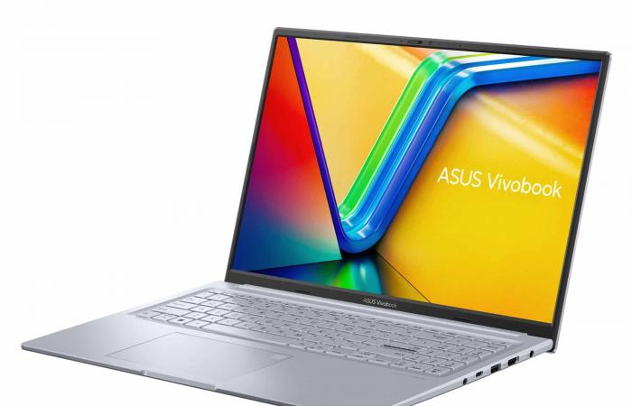 Promo 899€ In offerta a 899€ questo ultrabook Asus è adatto ai gamer ma anche ad altri utenti che cercano potenza e design sobrio