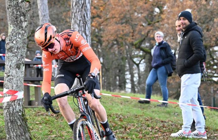 Ciclocross: William Millat davanti al fratello Adrien sulle alture di Le Creusot