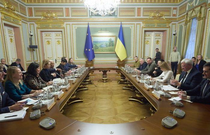 Prima di qualsiasi negoziato di pace con la Russia, l’Ucraina vuole rafforzare la propria posizione – Euractiv FR