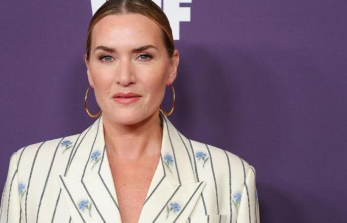 con le lacrime agli occhi, Kate Winslet discute delle critiche al suo peso in seguito all'uscita del film Titanic