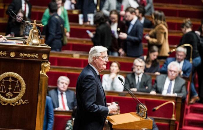 Michel Barnier sarà questa sera al telegiornale di TF1 e France 2, dopo la presentazione delle mozioni di censura da parte della RN e della sinistra