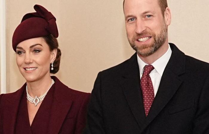 Grande prima per Kate Middleton! Ritorno ufficiale per William, il duo appare complice e tenero