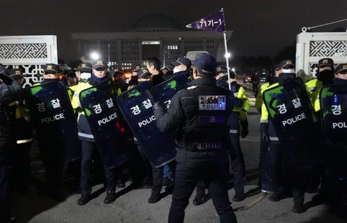 Corea del Sud: dichiarata la legge marziale! Rivolta davanti al Parlamento | politica