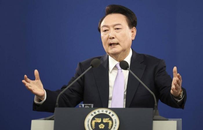 In Corea del Sud il presidente dichiara la legge marziale contro le “forze comuniste nordcoreane”