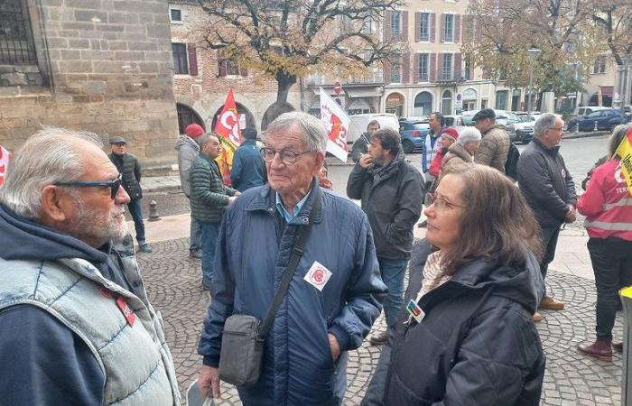 Quasi venti pensionati si sono mobilitati contro il governo Barnier a Cahors, più di 40 a Figeac