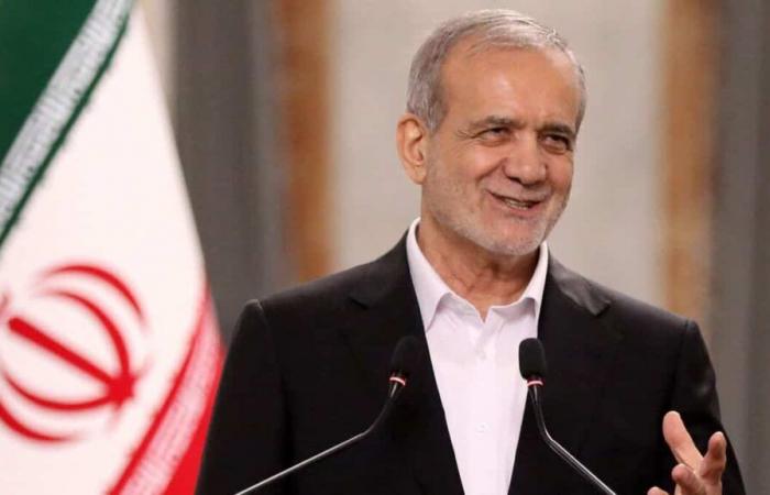 Iran: il presidente Pezeshkian critica la legge sul velo