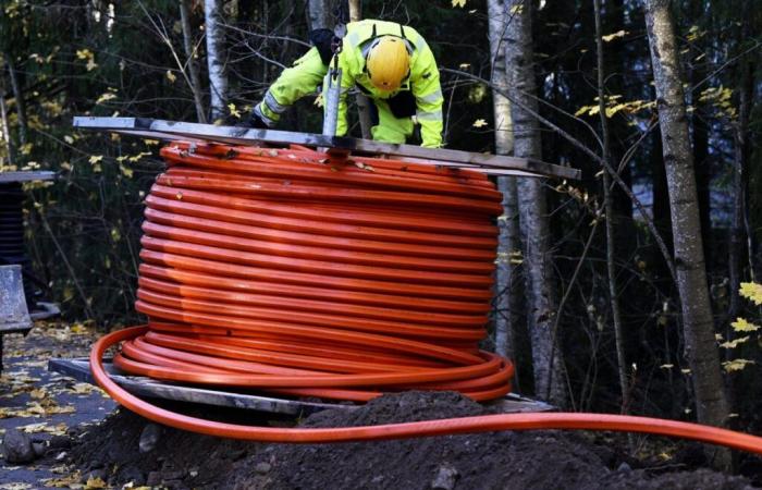 in Finlandia i due cavi terrestri si sono rotti accidentalmente durante i lavori