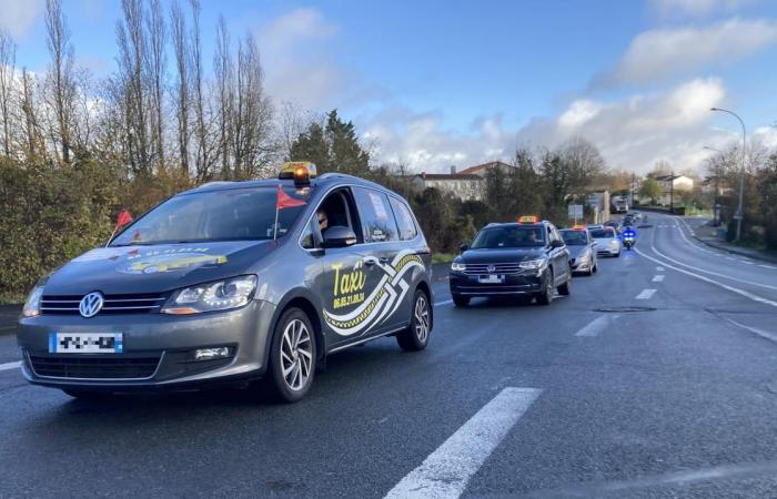 i taxi suonavano il clacson con rabbia a Deux-Sèvres