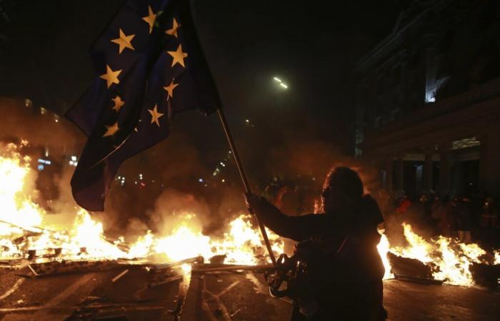 Georgia: 26 feriti lunedì sera, soprattutto manifestanti