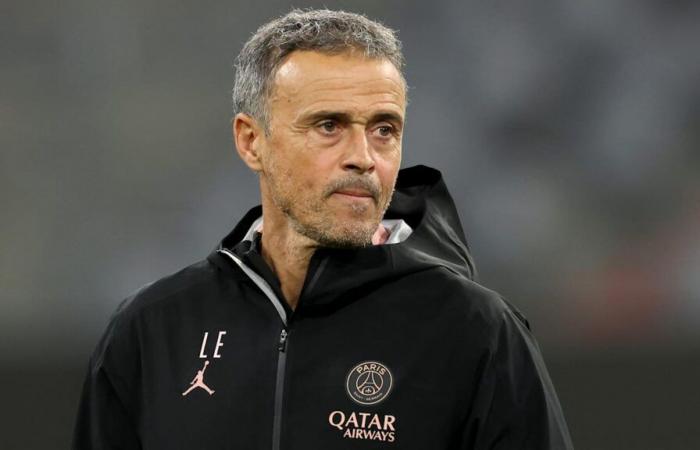 Il terribile backstage dello spogliatoio diviso attorno a Luis Enrique, due dirigenti francesi ribellati