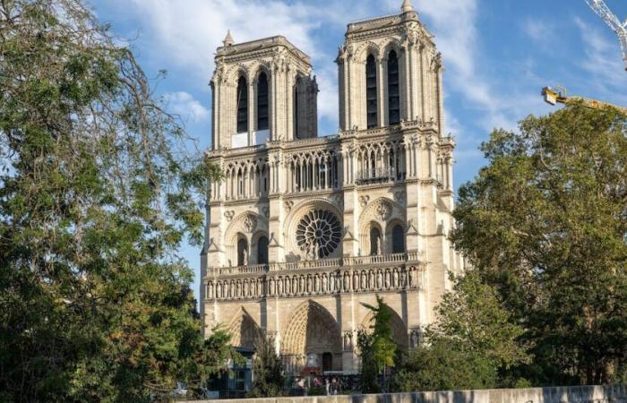 Notre-Dame: scommessa mantenuta per Macron, ma la crisi offusca lo splendore della riapertura