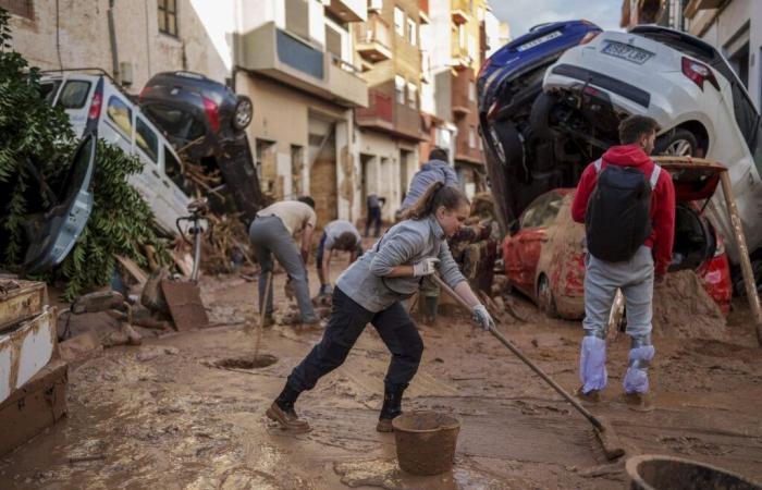 Dalle ondate di caldo alle inondazioni, come gli scienziati stabiliscono il collegamento con il cambiamento climatico