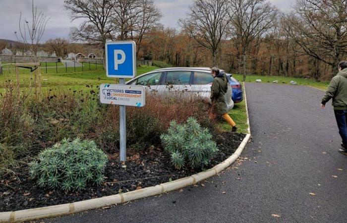 “L'acqua piovana penetra meglio nel terreno”, questa località della Creuse è dotata di un parcheggio più ecologico