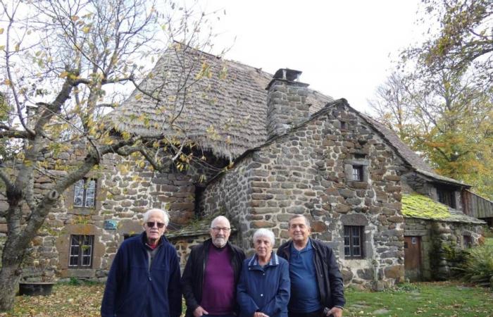 Questo quebecchese ripercorre il viaggio della sua famiglia dall'Alta Loira al Canada