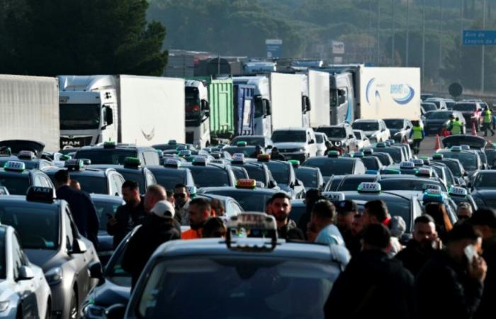 Secondo giorno di manifestazione dei taxi a Lione, Parigi si unisce al movimento – 12/03/2024 alle 12:25