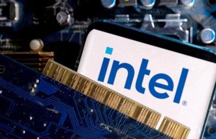 Partenza a sorpresa del boss Intel, in grande difficoltà