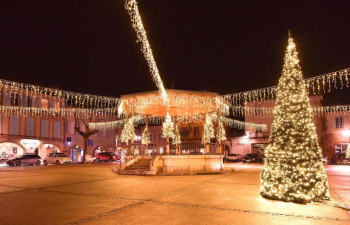 Illuminazioni, pista di pattinaggio, grande partita… La bastide di Mirande assume un’aria magica con l’avvicinarsi delle vacanze di Natale