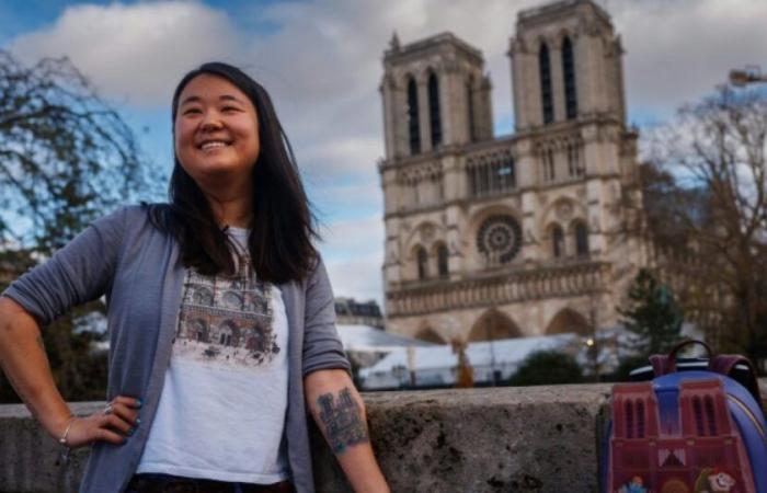 Emily la canadese a Parigi, amante smodata di Notre-Dame: Novità