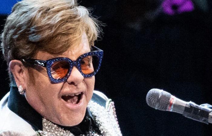 Elton John, parzialmente e temporaneamente cieco