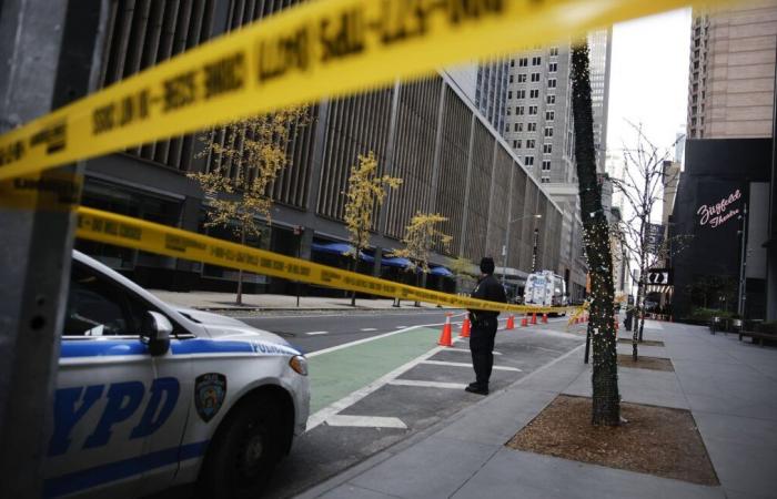 Quello che sappiamo dell'assassinio di Brian Thompson, il boss ucciso a colpi di arma da fuoco nel cuore di Manhattan