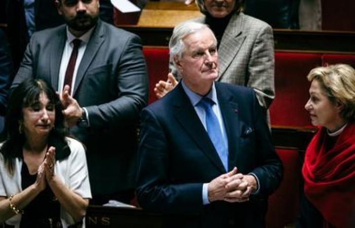 Il governo di Michel Barnier viene rovesciato dopo l'adozione di una mozione di censura da parte dell'Assemblea nazionale