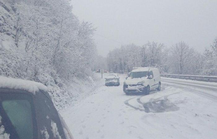 Neve sopra i 1000 metri nell'Aveyron